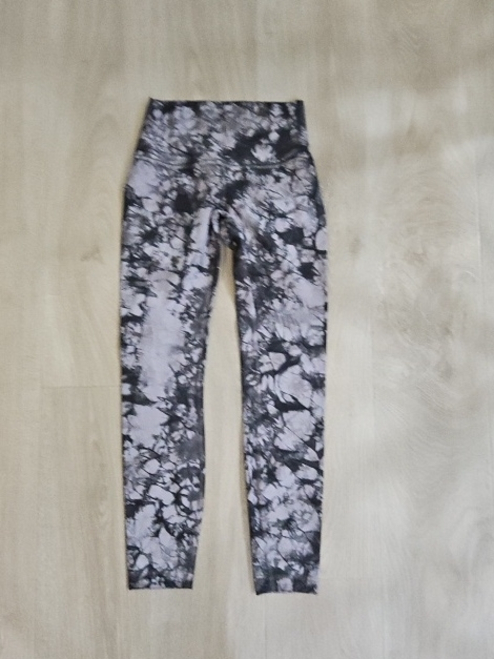 lululemon athletica Black and Gray Tie-Dye Leggings